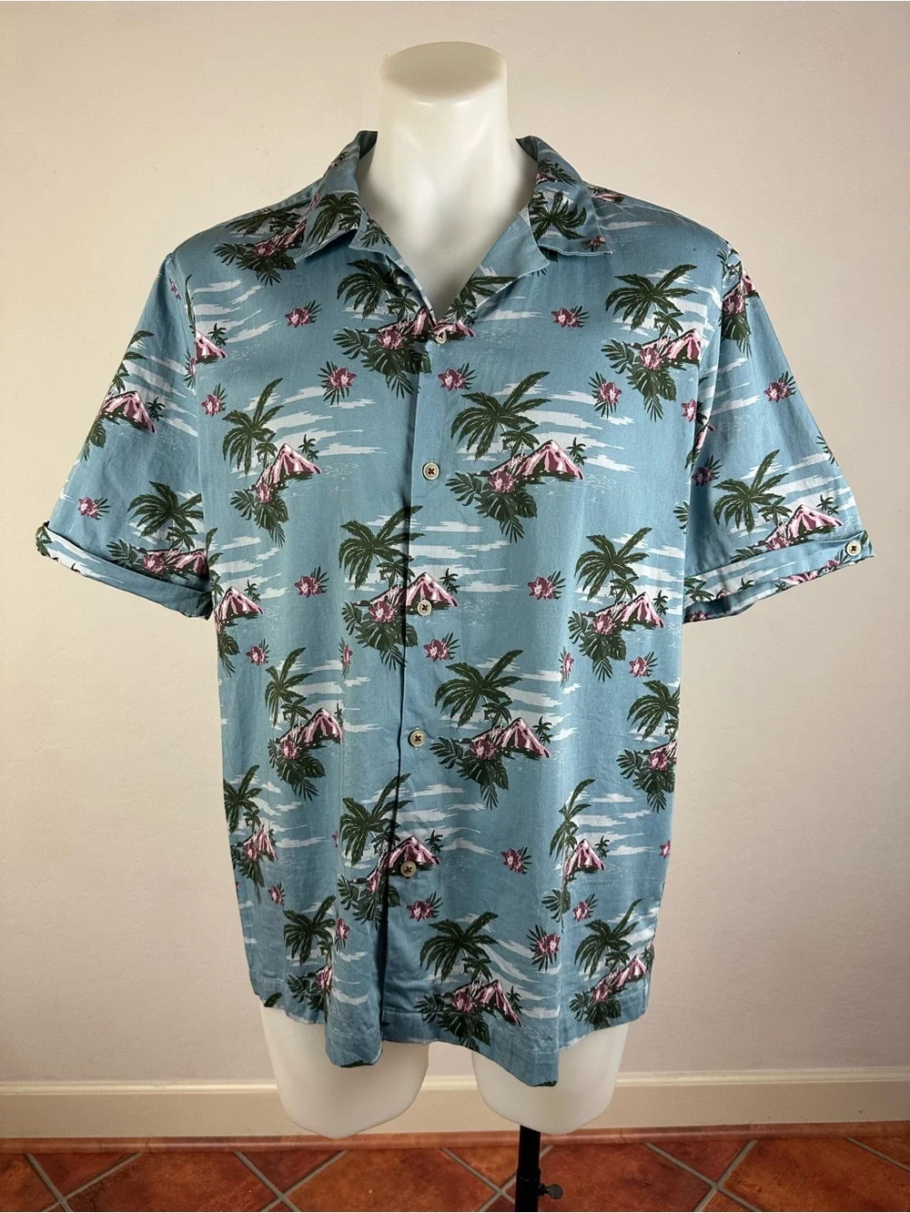 Ted Baker Men’s Tropical Print Short-Sleeve Button-Down Shirt